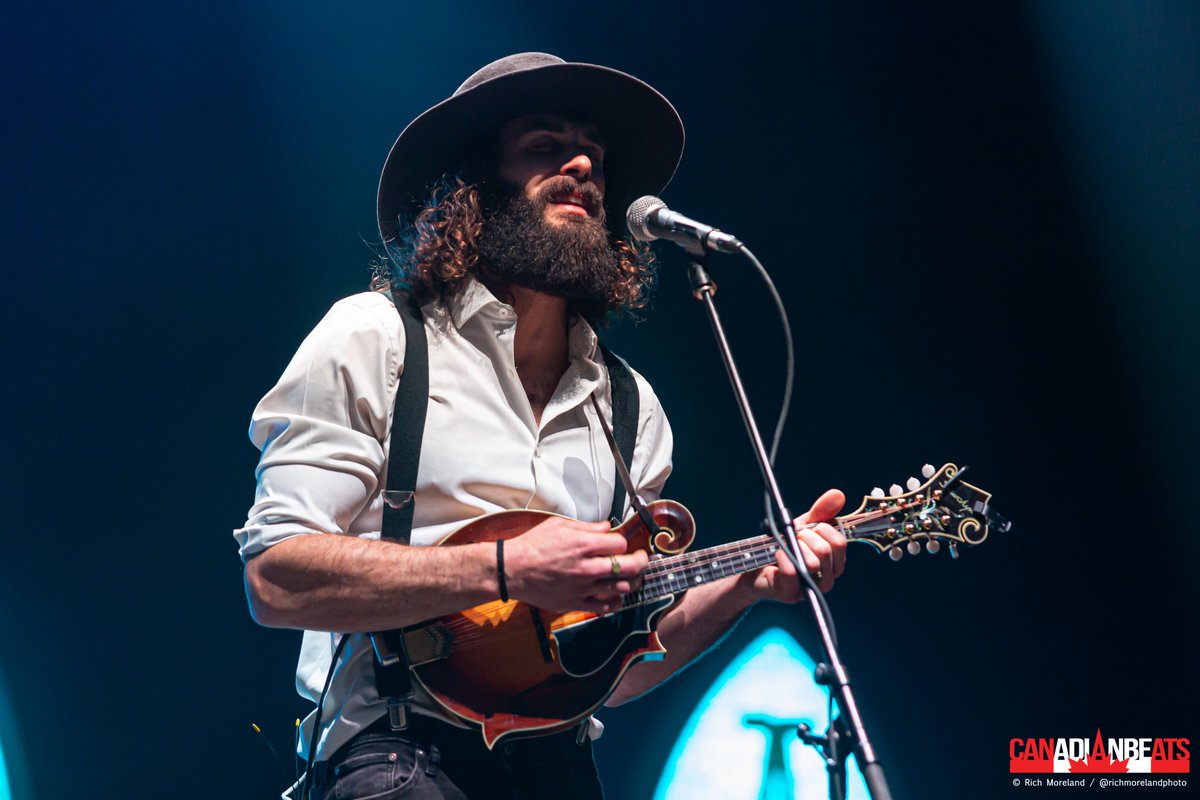 RichMoPhoto's tweet photo. First photos of the new year are up at @CanadianBeats1! - Thanks for sending me out to catch @TheDeadSouth4 and @IndigoJoseph at the Jube! Big year ahead, and I cannot wait! https://t.co/v3cYxpSYMA