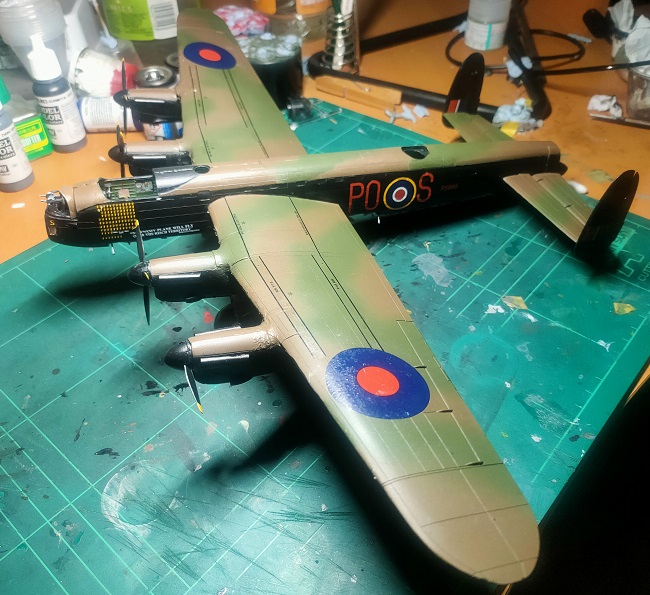 WartsNAllModels's tweet image. Going live on  in 30 minutes (10.30am ACDT, 5pm MST) putting #bombbay #doors and #finaltouches on the #airfix #172scale #lancaster. Pop past and chat! #scalemodels #ww2 #aircraft #art #hobby #miniatures #plasticmodels #RAAF #avro #avrolancaster #467squadron