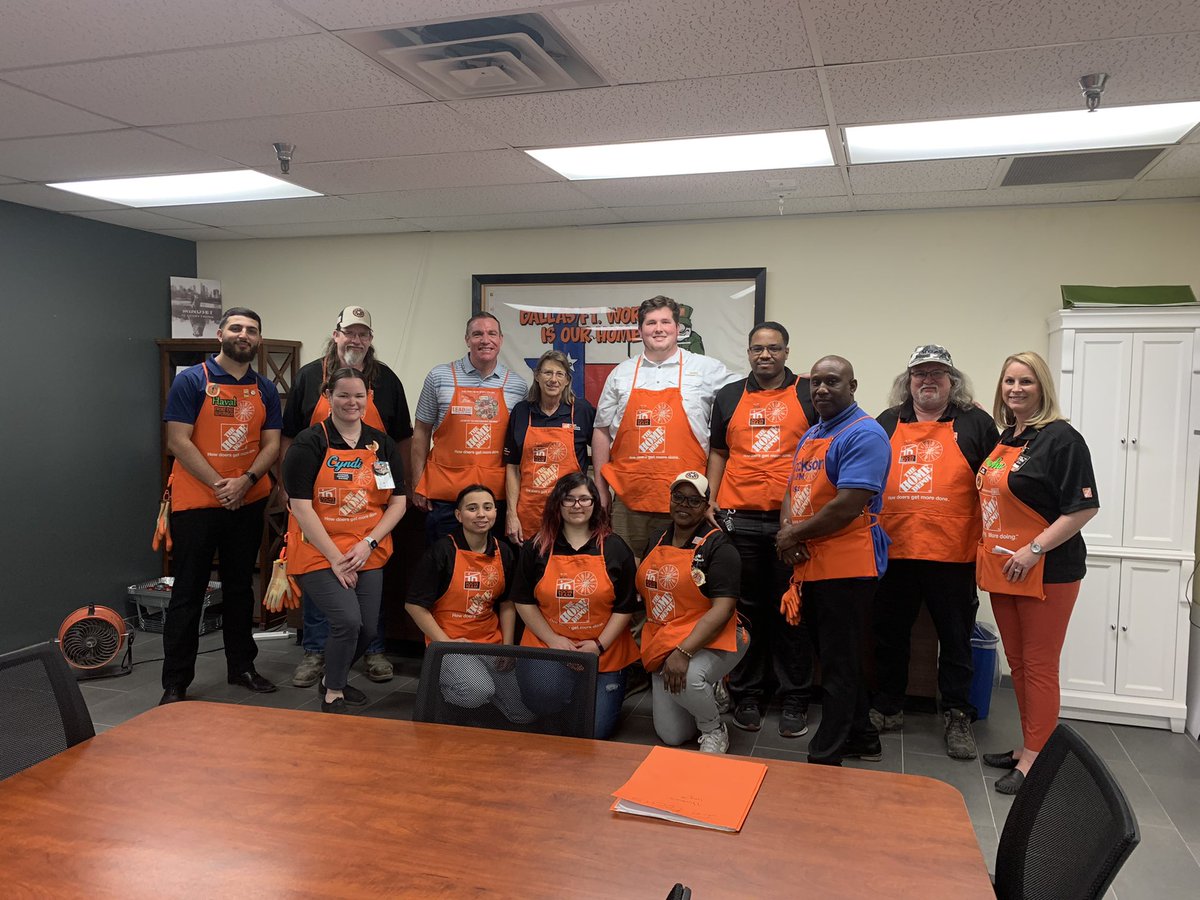 CyndiTsuki's tweet photo. @themighty0541 InFocus family photo! Today we celebrated our team with a pizza party, new InFocus Aprons, and a few extra thank you gifts! We love how dedicated our team is to keeping our associates safe in the store!!! #SafetyTakesEveryONE https://t.co/pSdU8wJymn