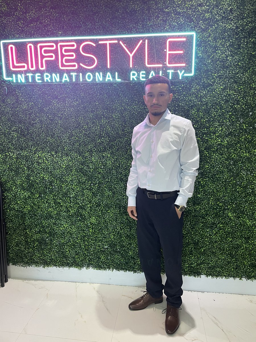 Making your real estate dreams a reality! As a dedicated and professional Realtor, I'm here to help you find your perfect home or sell your property for top dollar. Let's work together to make it happen #RealEstate #Homebuying #homeselling