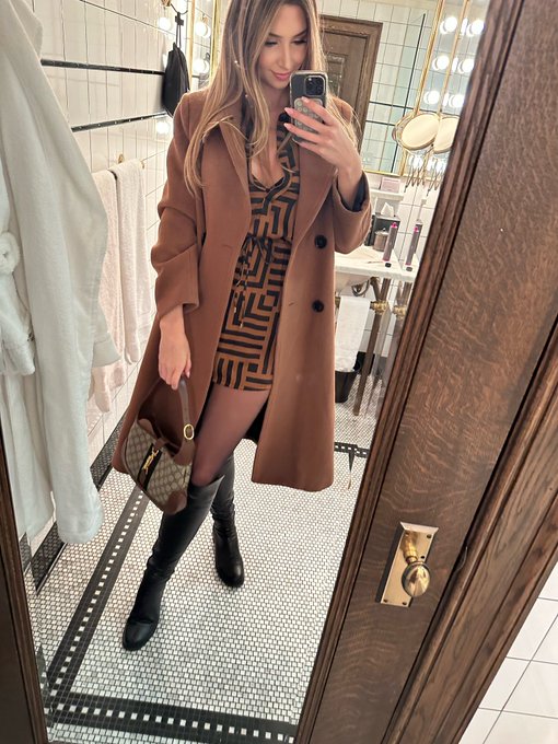 And by the way&hellip;I&rsquo;m going out tonight. https://t.co/AWSArik4AS