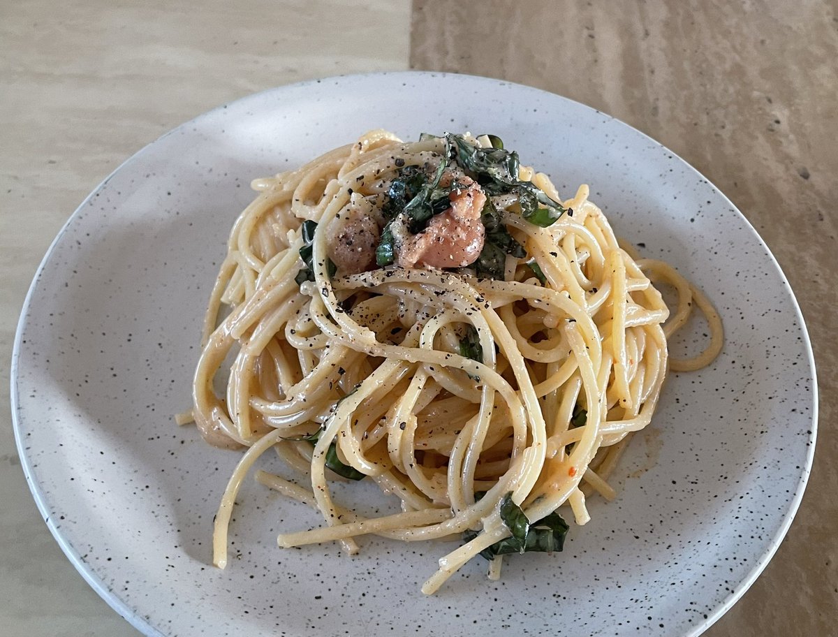 일본식 명란 파스타 했는데 여태 만든 명란파스타 중 일등임 저는 여태 명란을 낭비하며 파스타를 만들고 있었군요