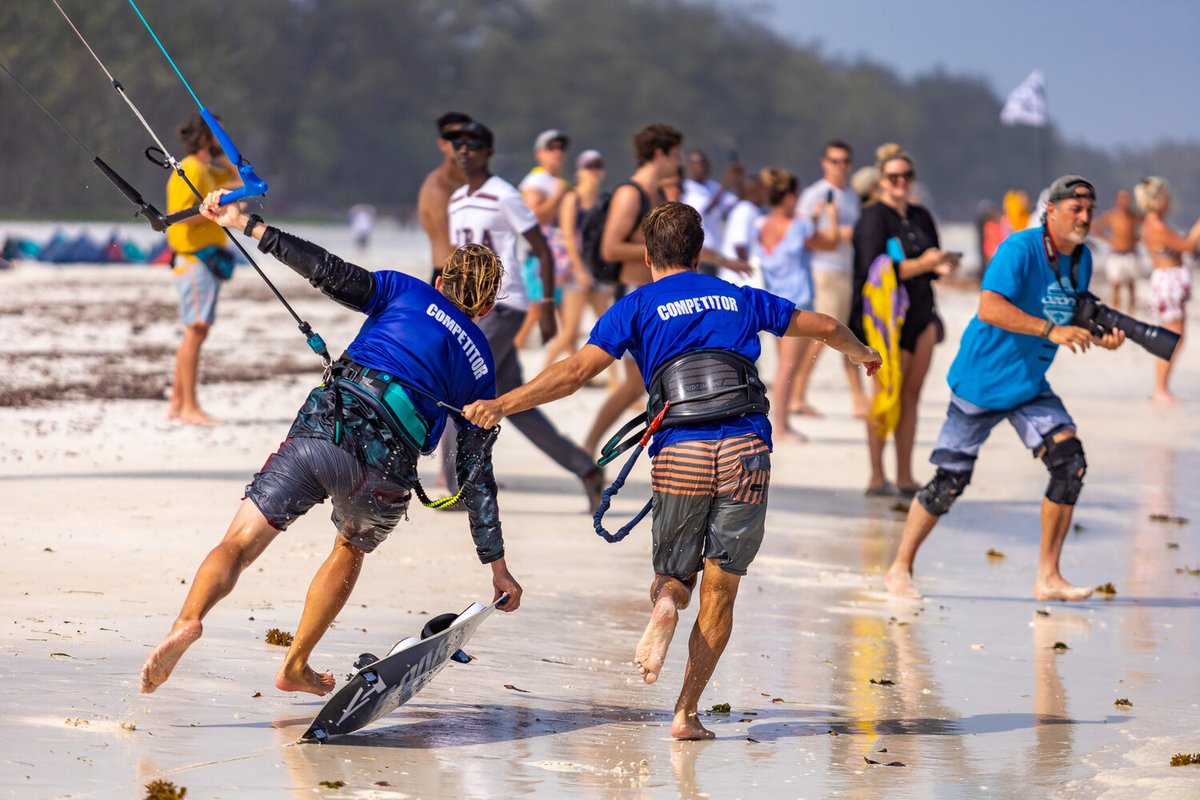 coastguidekenya's tweet photo. The annual celebration of wind and speed is back on Diani Beach starting this Friday 14th to Sunday 15th. Get more details and the planned schedule for this event here : https://t.co/fj8r1xeY35

#Coastalguidekenya #Mombasa  #Dianibeach #Watamu #kilifi #Magazine  #advertising https://t.co/0ELGM5Asze