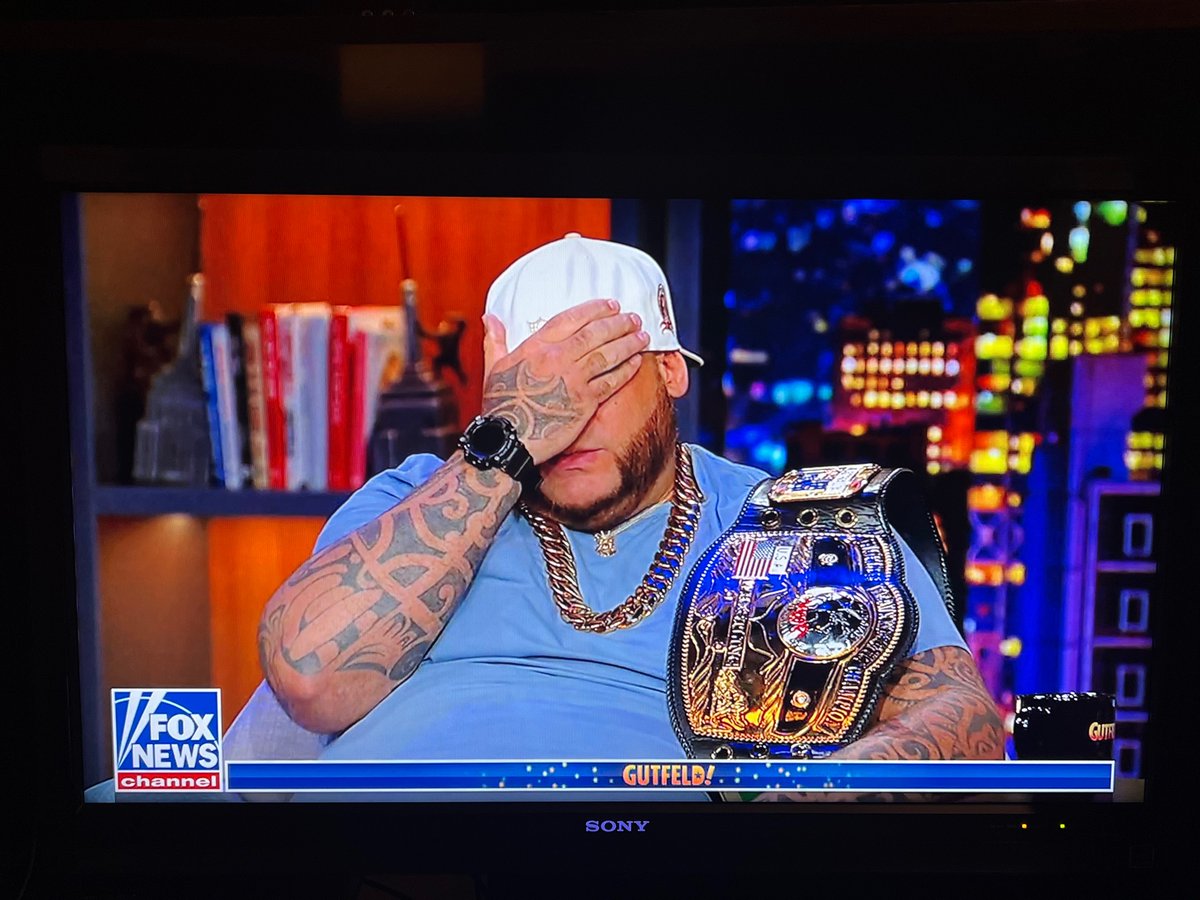 beetahadian's tweet photo. #Wisdom from .@PlanetTyrus on #Gutfeld!

“How can you NOT tell that he did not write this book? SHE wrote this book…she told every dirty secret she could…Do not read this book. This is her book with his face on it.” #SparebyPrinceHarry #SparePrinceHarry #SpareUs #MeghanMarkle https://t.co/9rRw24YsZV