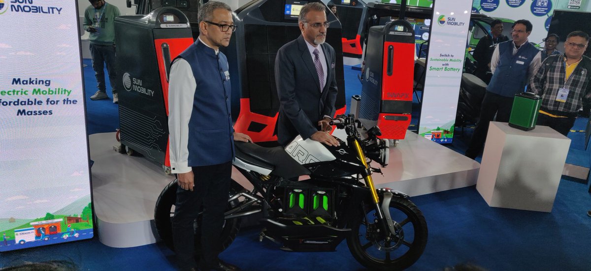 TPRIndia's tweet photo. Time, tide &amp; technology wait for no one. Electric #mobility is here to stay. The launch of the @SUN_mobility #SwapX battery swapping station &amp; S2.1 batteries at the @AEMotorShow highlights this to perfection. 

We're thrilled to be a part of the SUN Mobility journey! https://t.co/haGjG7aHEn