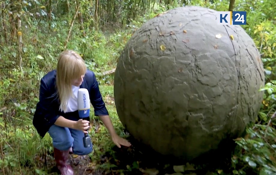Giant Balls Found In Russia Forest, Destroyed By Men In Military Uniforms, Jan 2023, UFO Sighting News. ufosightingsdaily.com/2023/01/giant-… #ancientaliens