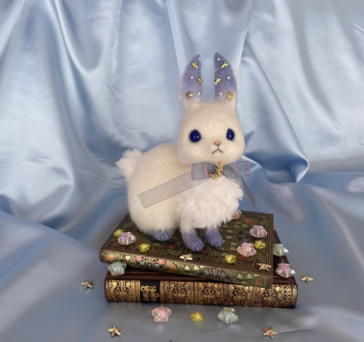 明けましておめでとうございます☺️
今年もよろしくお願いします🐇✨

年末から材料待ちしてる間に作ったうさぎさんです(¯﹀¯٥)材料まだかなぁ…。