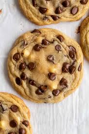 ArkadiaCoast's tweet photo. Cookies are pictured on the left and biscuits are on the right https://t.co/aUVGXfwPUp