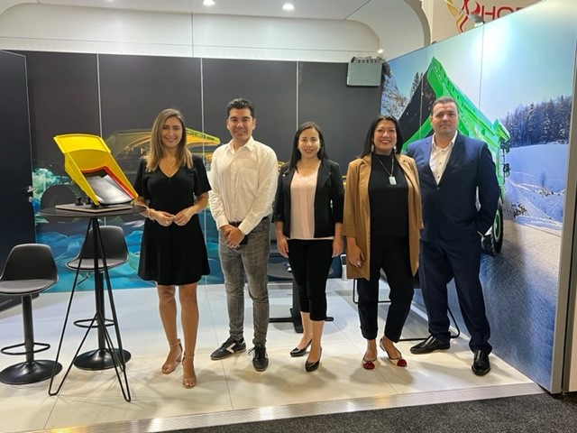 Duratray's tweet photo. #TBT to last November when the Duratray team from Chile, Canada &amp; Australia exhibited at IMARC in Sydney. Each day the exhibition welcomed more than 750 visitors and our booth was popular with guests thanks to our electric toy trucks that were drawn to lucky winners https://t.co/JQ5acZySYL