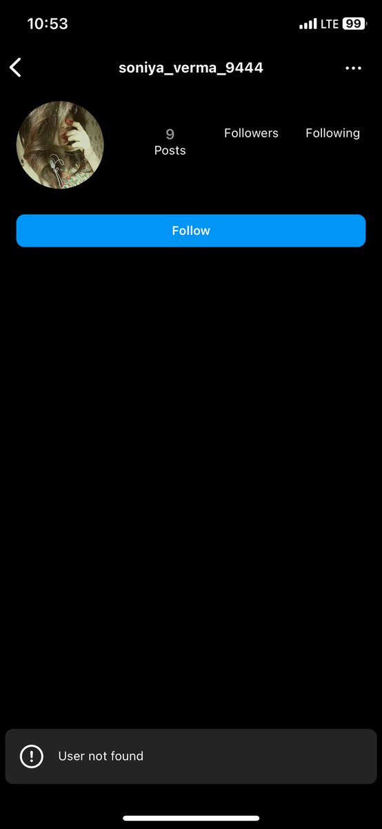 AshwaryaParnami's tweet photo. @PaytmCybercell I was tried to be scammed today. Need to report. The client said she has sent 30k by mistake and gave me paytm upi id to send back 15k whereas she just wrote 30000 paid. https://t.co/3180okjoev