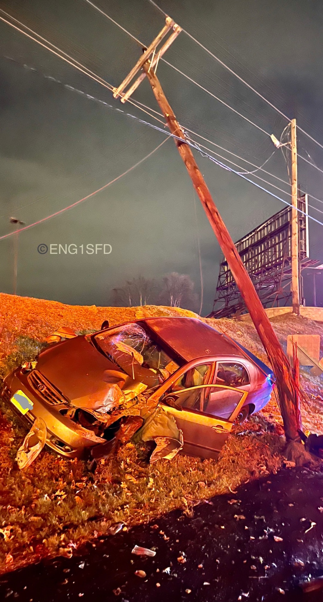 DAMIAN DRELLA on Twitter "Saugus MA, 2 car crash RT1 south just before Walnut St 1 car into a