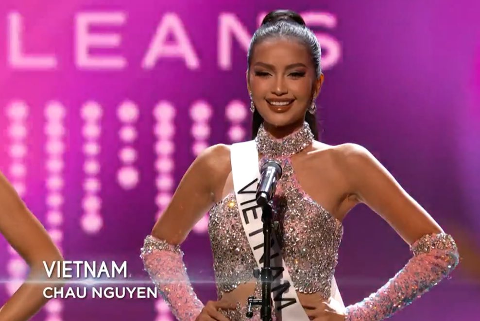 alksdnvrs's tweet photo. #71stMissUniverse Vietnam is beautiful! She came to rock the Universe! Perform well and she’ll get a spot. #ChauNguyen #MissUniverseVietnam https://t.co/vlJ6G8ukty
