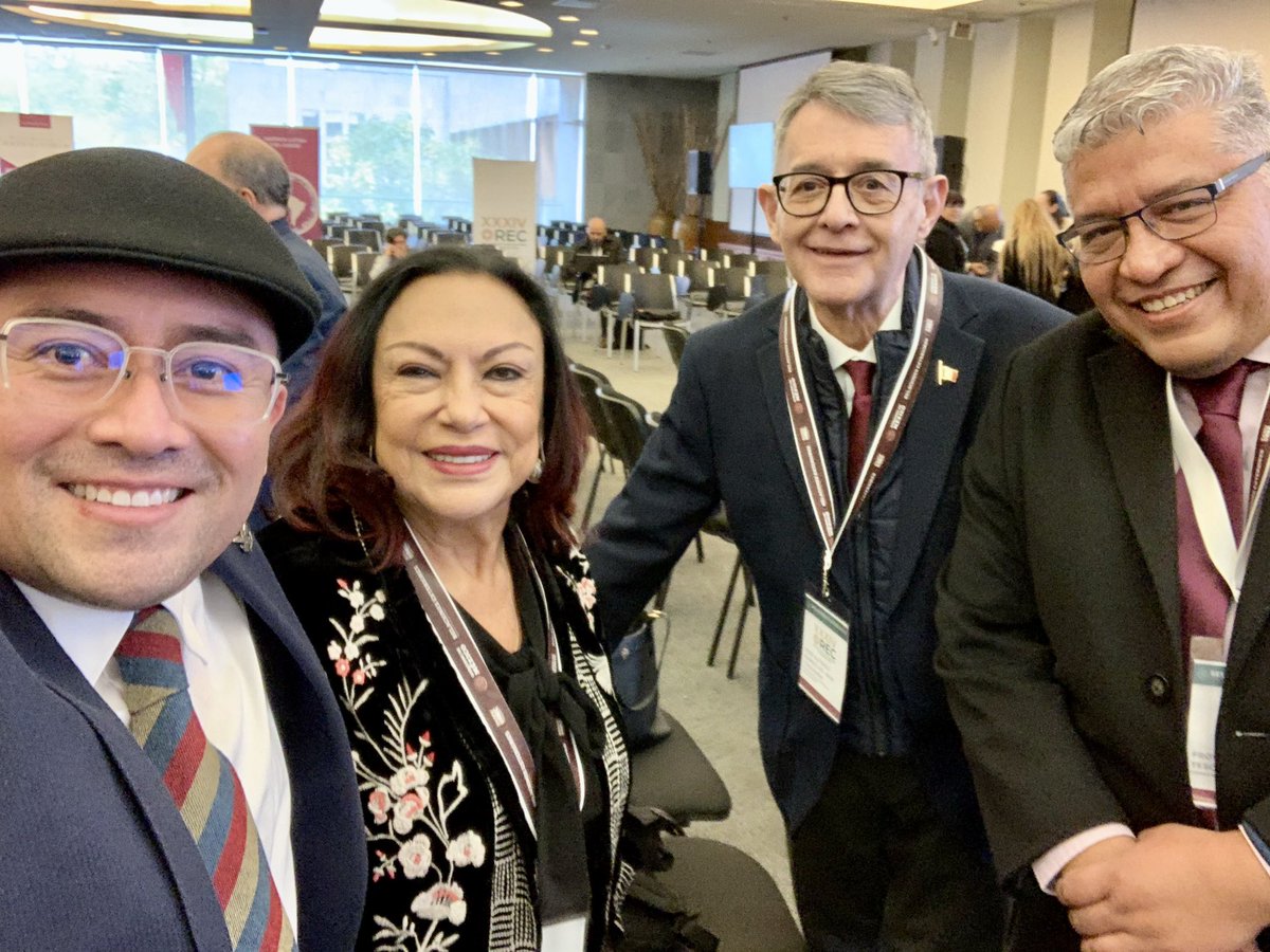 pavel_mc's tweet photo. También @MeyerFalcon @SEDATU_mx, @JesusRCuevas, @SCT_mx y @SEMARNAT_mx
Me da gusto coincidir con Embajadores #JuanRamon De la Fuente @MXNacionesUnida @ONUMX @SuarezdelReal1 y Cónsules @isabelarvide @froylanyescas https://t.co/dkCoqCpEfi
