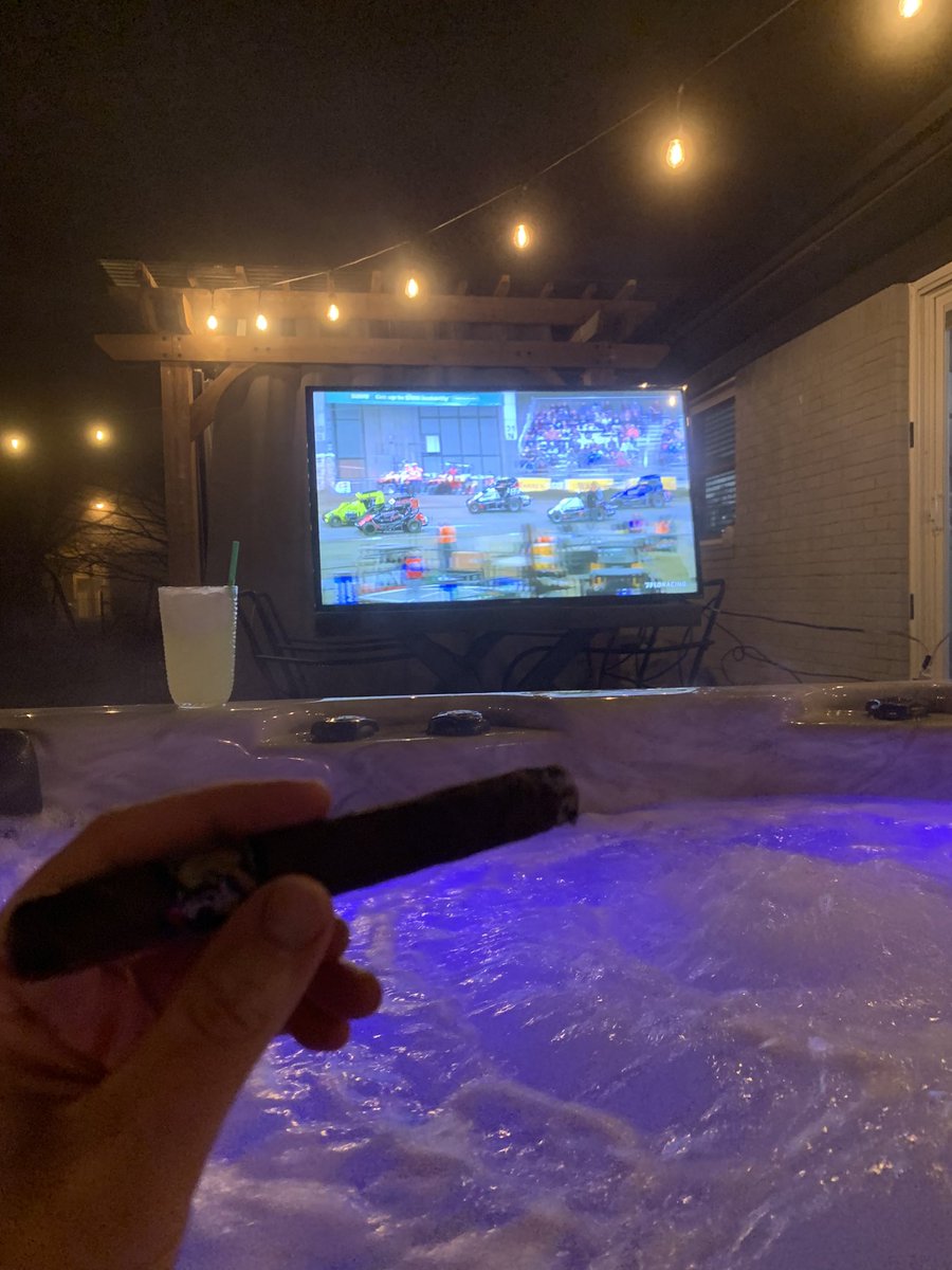 ChaseBarber91's tweet photo. @FloRacing @NosEnergyDrink first hot tub tweet your seat of the week? #TweetYourSeat #tweetyourfloseat https://t.co/YMfGylXK77