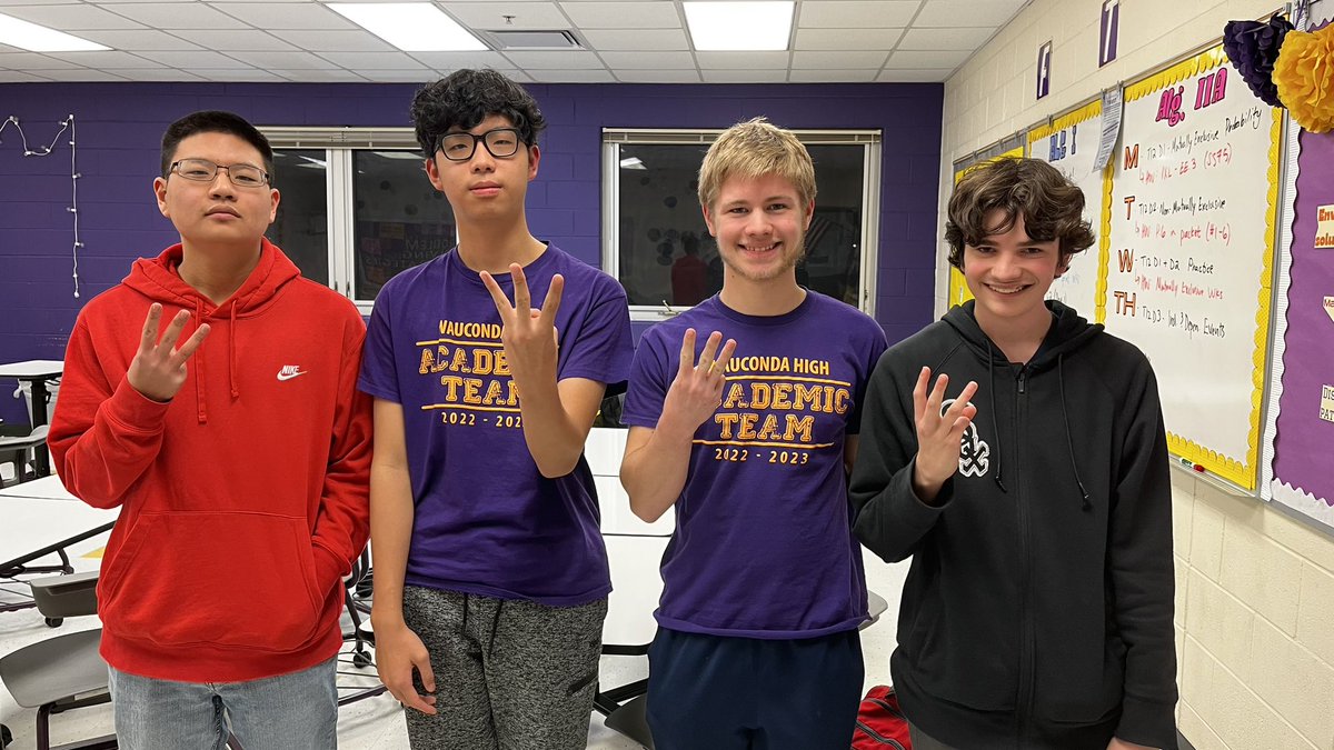 Mrs_Yost8's tweet photo. CONGRATULATIONS to our ACADEMIC TEAM who went UNDEFEATED TONIGHT!!! These gentlemen won all three of their matches tonight!! What a way to start the year!! 💜👏🏻👏🏻👏🏻👏🏻💛@BulldogLife_WHS @GOWHS_StudSec @WaucondaCUSD118 @WaucondaHS118 https://t.co/dQoQjILHEz