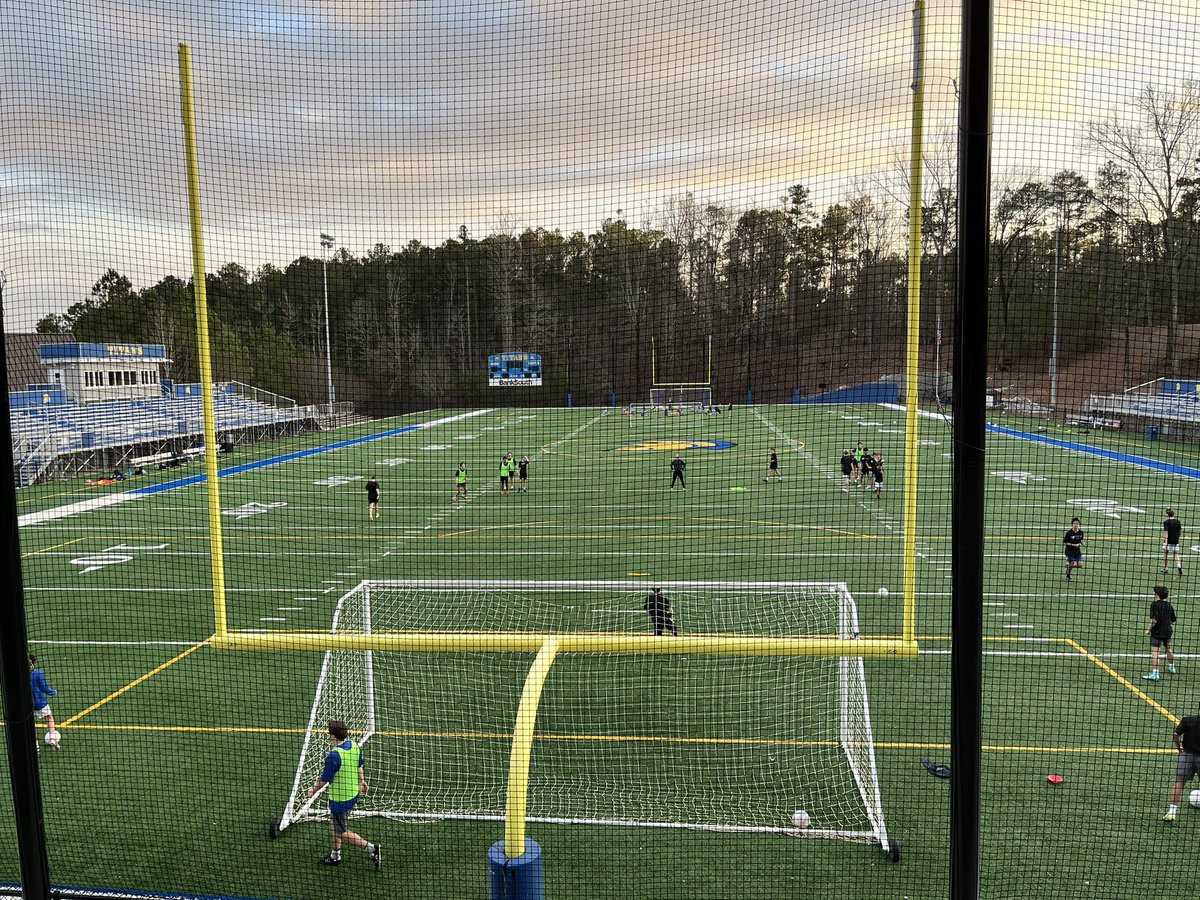 's tweet image. Back at it! #ONETitan