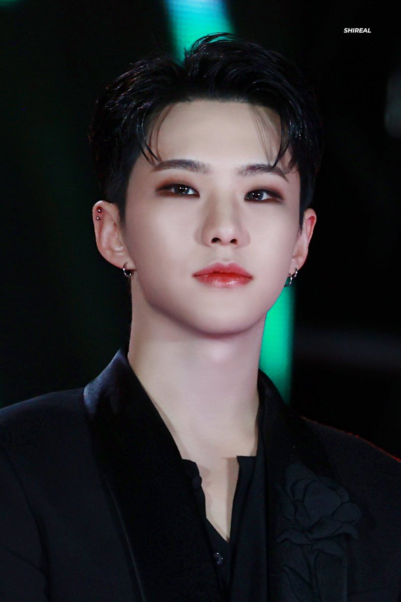 SHIREAL0615's tweet photo. 230107 골든디스크
시상식 호시 달다..
#호시 #세븐틴 #HOSHI #SEVENTEEN  #ホシ https://t.co/8LVvd0j2nJ