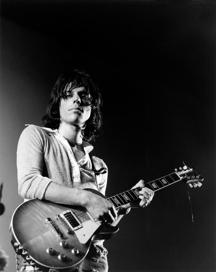 thewarrenhaynes's tweet photo. So, now when someone asks me “Who’s your favorite guitarist — living or dead?” I will say what I always say: “I can’t answer that.” But my very short list will include Jeff. There will never be another Jeff Beck. RIP. https://t.co/upQSSaJVQj