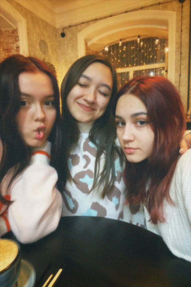 krs_twt's tweet photo. супер чудесно сходили в кофейню в пятницу!!<3 https://t.co/cdlPFFahZR
