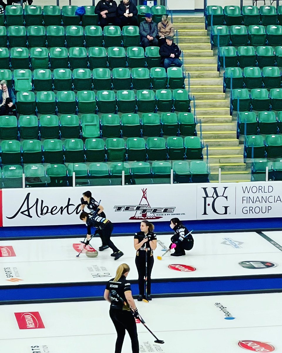 teepeerv's tweet photo. Check out the #Curling in #Camrose at the #GrandSlamofCurling

.
#camrosecurling #gsoc #alberta #teepeerv #pintysgrandslamofcurling #curlingcanada  #sportsnet https://t.co/NdD2M9oa6L