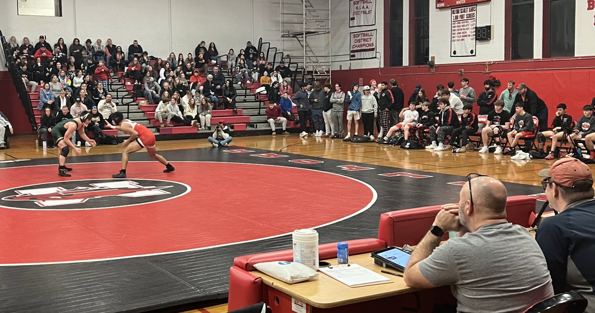 Fantastic Senior Ceremony & Wrestling match vs KP; Scarlet Hawks were RAWKING on the mat to a packed gym tonight, Great Home “W”!$!🥳💪🔥❤️‍🔥🤼 @jcotlin @MilfordSchools @Chappy8611 @MHSBoosters2 @LauriePinto5 @HawkNationAT