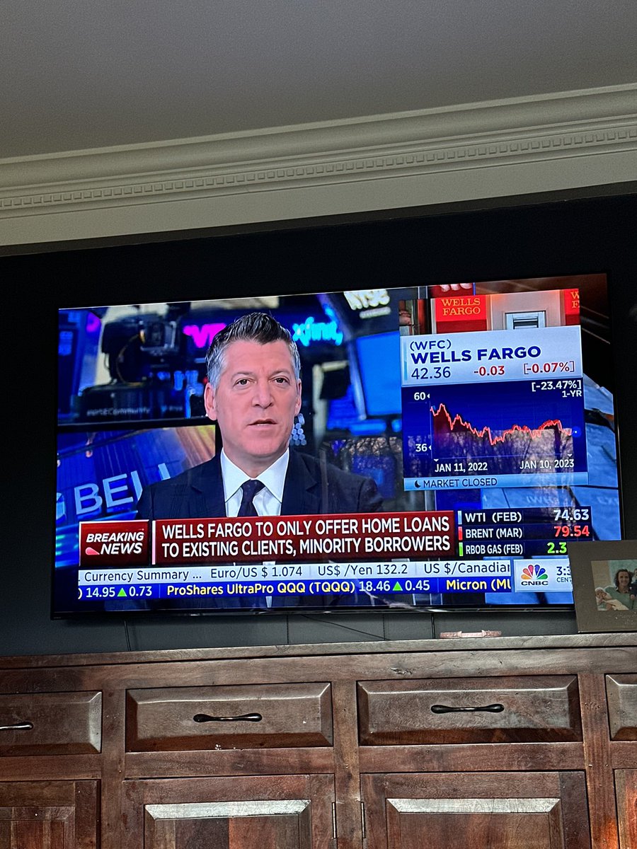 Wells Fargo will no longer do new loans for white people.. not only does this fall within redoing but this is outright discrimination.. #WellsFargo #discrimination