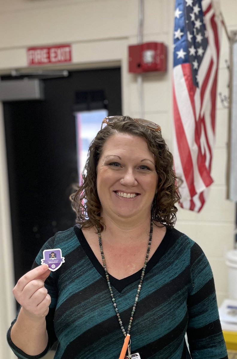 MrsC_Science's tweet photo. We added two more @nearpod Certified Educators to the campus! Congrats @MrsDStewart and Mrs. Ngo. #edtech #nce #nearpod https://t.co/5WzOyDfcT6