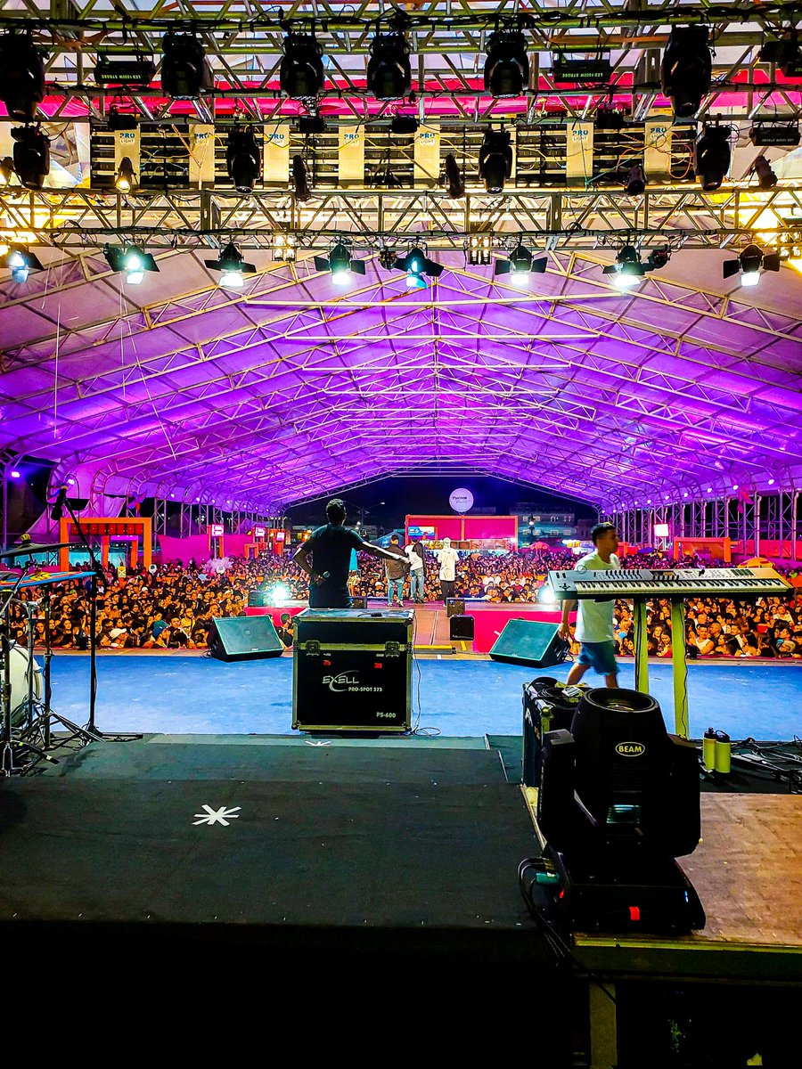SnowtmCR's tweet photo. Primeiro fim de semana de Verão é Show foi assim, mais de 10 mil pessoas passaram por aqui é tá sendo só o início! https://t.co/2Nk8HsuNC7