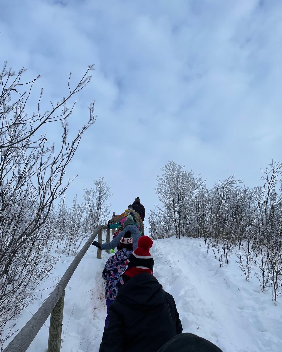 CityParkSchool's tweet photo. What a FABULOUS day! Thanks Ms. Marie and Amanda for taking these lucky students out to Beaver Creek for all kinds of wonderful! #spslearn #learnontheland #getoutside #winterisfun https://t.co/GsqoE4sNHr