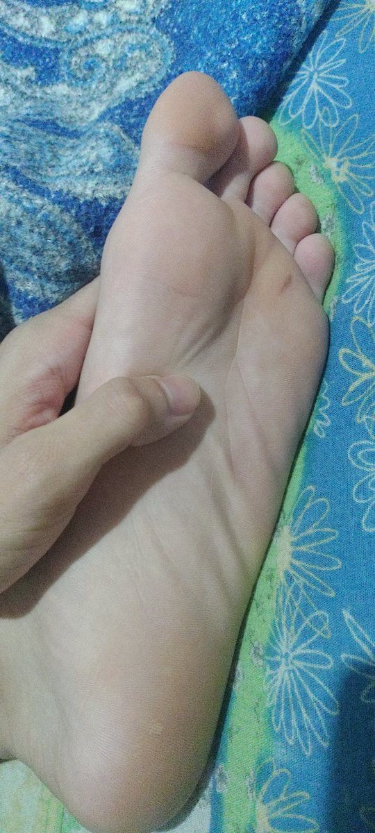 Novinhopezudo's tweet photo. algum sub pra bancar o macho novinho? 💸💸💸 é sua obrigação sub, tu sabe que é melhor me dar logo o que é meu e lamber meus pés suados, chega dm otário 

#findom #feetmale #cashmaster https://t.co/6CDvaZucuH