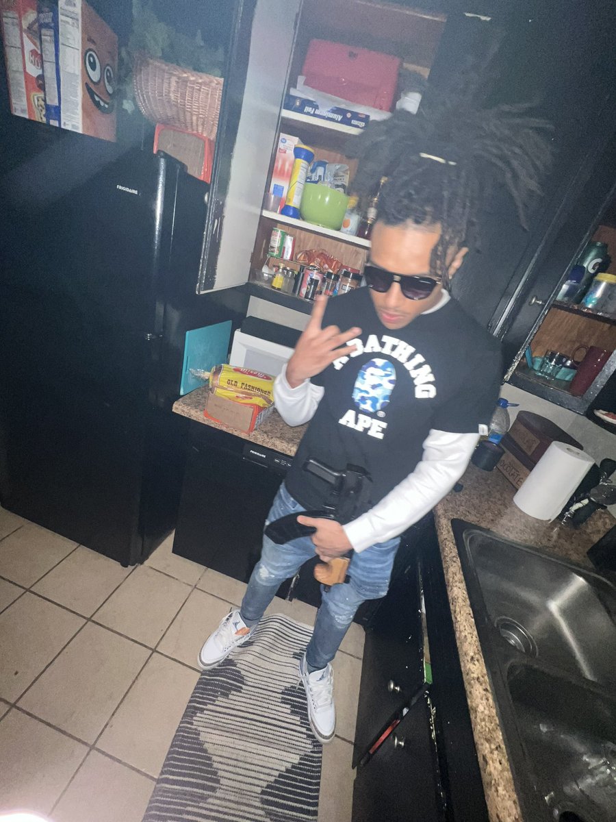 isojuiicy's tweet photo. I be poppin my shìt when I want to 🌪️🥷 https://t.co/ZcMDarf8Y1