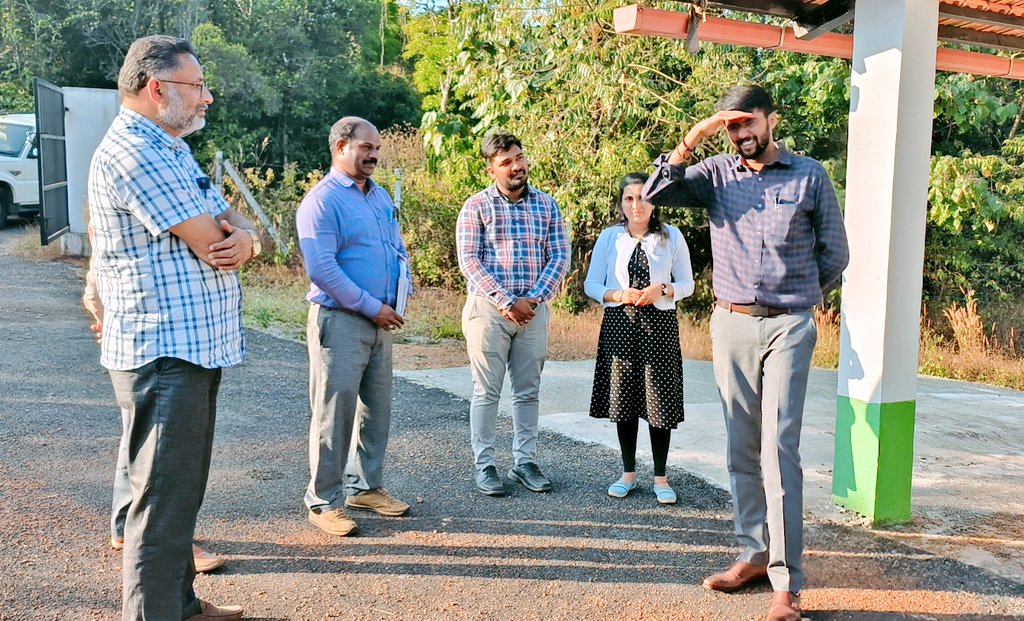 ZP_Kodagu's tweet photo. ಮಡಿಕೇರಿ ತಾಲೂಕು ಭಾಗಮಂಡಲ ಗ್ರಾಮ ಪಂಚಾಯಿತಿ ವ್ಯಾಪ್ತಿಯ ಮಲತ್ಯಾಜ್ಯ ನಿರ್ವಹಣಾ ಮತ್ತು ಸಂಸ್ಕಾರ ಘಟಕಕ್ಕೆ ಭೇಟಿ ನೀಡಿ ಪರಿಶೀಲನೆ ನಡೆಸಿದ ಮುಖ್ಯ ಕಾರ್ಯನಿರ್ವಾಹಕ ಅಧಿಕಾರಿಗಳು.
#FecalSludgeManagement #SwachhBharat #SBMG @gokRDPR @KodaguVarthe @swachhbharat @KodaguDC @SBMGramin @MoJSDDWS @SwachSurvekshan https://t.co/fu26HD13Ed
