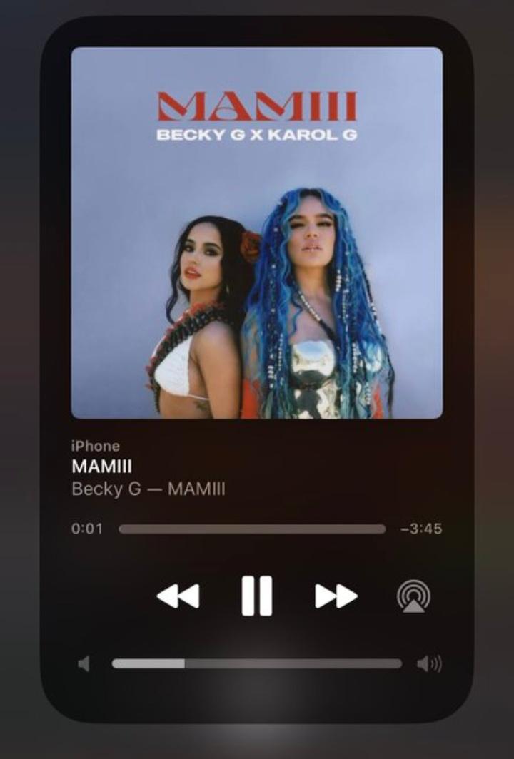 GokuxKarolg's tweet photo. Cuidado con Karol G y Shakira que te acaban en un minuto. 
PD: piénsenlo bien antes de hacerle daño a estas reinas colombinas. 👑🔥 https://t.co/C4tTmR1e0D
