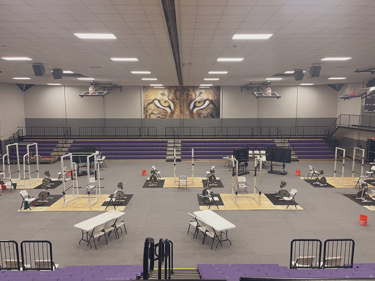 HvillePwrLift's tweet photo. Twas the night before the SZN, when all through the GYM
Not a creature was stirring, not even a mouse;
The WEIGHTS were hung by the rack with care,
In hopes that St. Arnold soon would be there;
#GoCats 🐾 #DONTSEEKCOMFORT #TisTheSZN https://t.co/hBzfY3vY5d