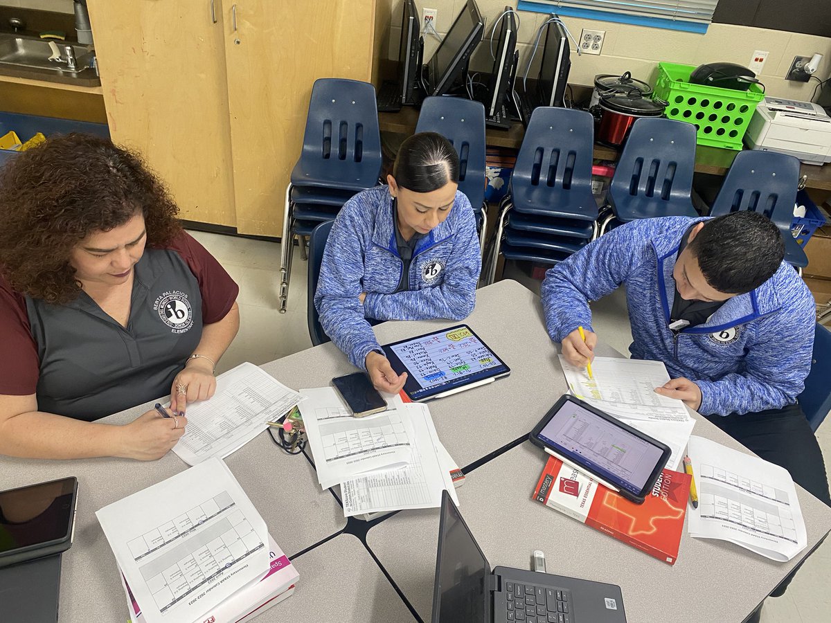 MichelleFox956's tweet image. Instructional Core Principle 6: You learn the work by doing the work. Continuing our work with intentional practices to increase performance levels, followed by lunch with 3rd grade. I ❤️ CLC Wednesday! #IBschool #InstructionalCore #Principle6 @virna_bazan