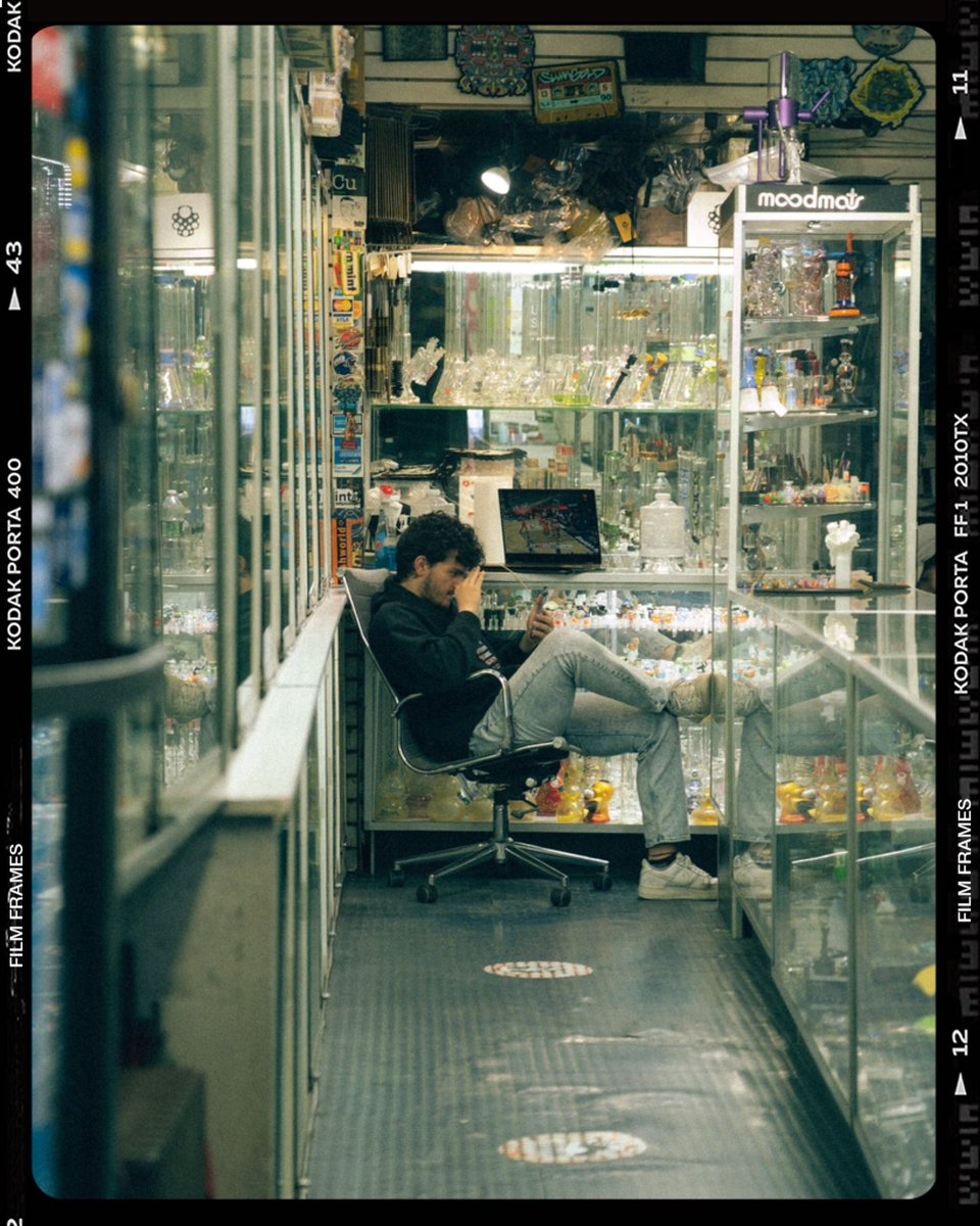 visionariius's tweet photo. A night out in Chinatown, NY https://t.co/svZIuVqwm5