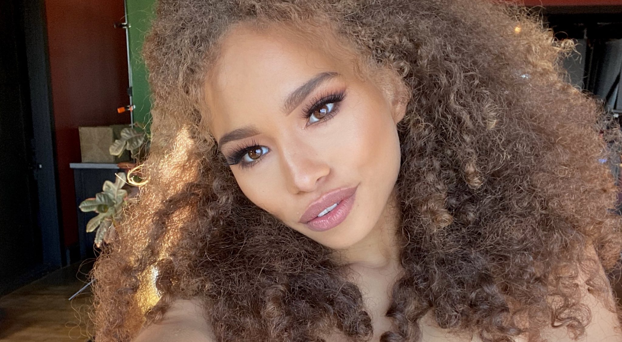 Cecilia Lion® on Twitter: "@CamSodaLive 8:30p-12a https://t.co/byEXeAiUPl https://t.co