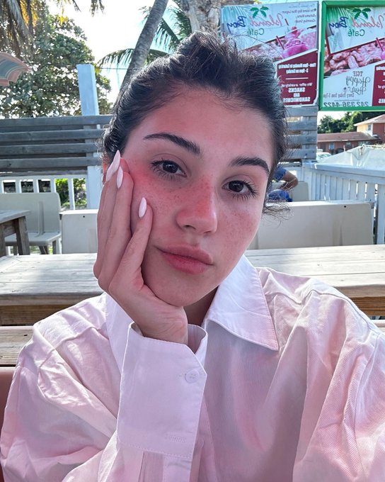 TW Pornstars - Rhiana Tokarz. The most retweeted pictures and videos for the year. Page 2