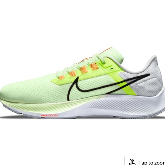 OLee85's tweet photo. So good I had to share! Check out all the items I'm loving on @Poshmarkapp #poshmark #fashion #style #shopmycloset #nike #universalthread #ninewest: https://t.co/KJG7WSIbyF https://t.co/rwAU4vg4m5
