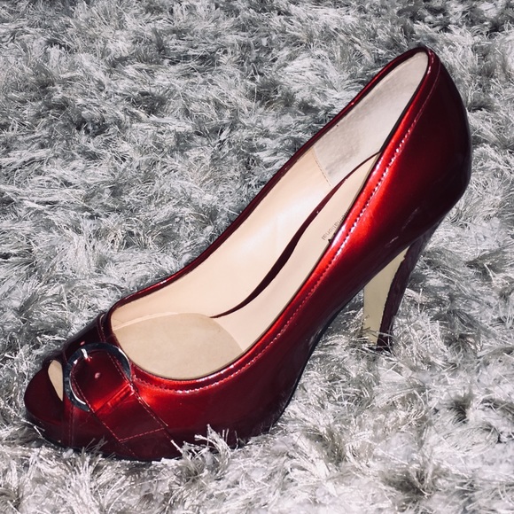 GWOSLLC's tweet photo. So good I had to share! Check out all the items I'm loving on @Poshmarkapp #poshmark #fashion #style #shopmycloset #victoriassecret #previewcollection #frenchconnection: https://t.co/d1THCVHJwE https://t.co/dp43jqMf1b