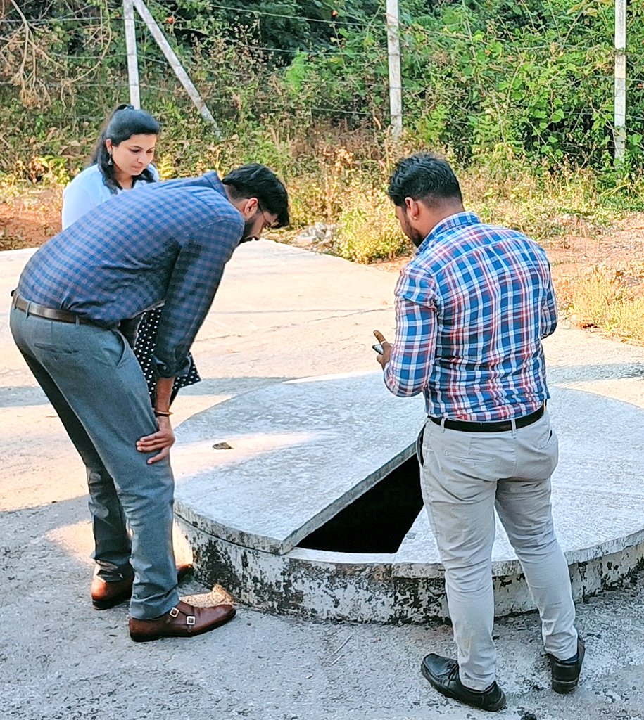 ZP_Kodagu's tweet photo. ಮಡಿಕೇರಿ ತಾಲೂಕು ಭಾಗಮಂಡಲ ಗ್ರಾಮ ಪಂಚಾಯಿತಿ ವ್ಯಾಪ್ತಿಯ ಮಲತ್ಯಾಜ್ಯ ನಿರ್ವಹಣಾ ಮತ್ತು ಸಂಸ್ಕಾರ ಘಟಕಕ್ಕೆ ಭೇಟಿ ನೀಡಿ ಪರಿಶೀಲನೆ ನಡೆಸಿದ ಮುಖ್ಯ ಕಾರ್ಯನಿರ್ವಾಹಕ ಅಧಿಕಾರಿಗಳು.
#FecalSludgeManagement #SwachhBharat #SBMG @gokRDPR @KodaguVarthe @swachhbharat @KodaguDC @SBMGramin @MoJSDDWS @SwachSurvekshan https://t.co/fu26HD13Ed