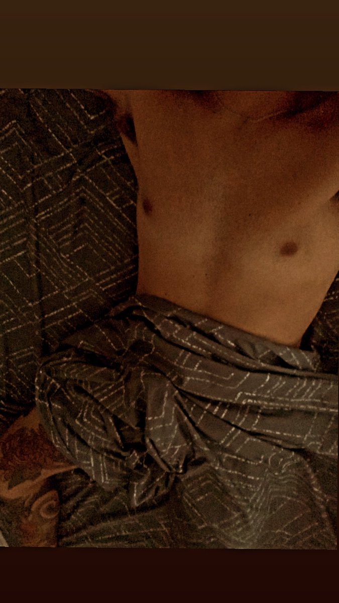 blass_8's tweet photo. https://t.co/UCG5STCga5

🇦🇷¿Quién se va a dormir conmigo esta noche? 😋😴🔥 
🇺🇸Who is coming to sleep with me tonight? 😋🔥💤 https://t.co/GJZGUfod60