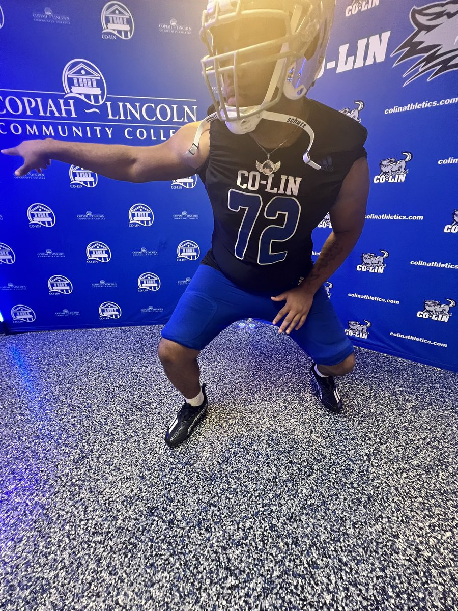 601lijah's tweet photo. Co-Lin Visit💙🤍 https://t.co/5xiYComeCW