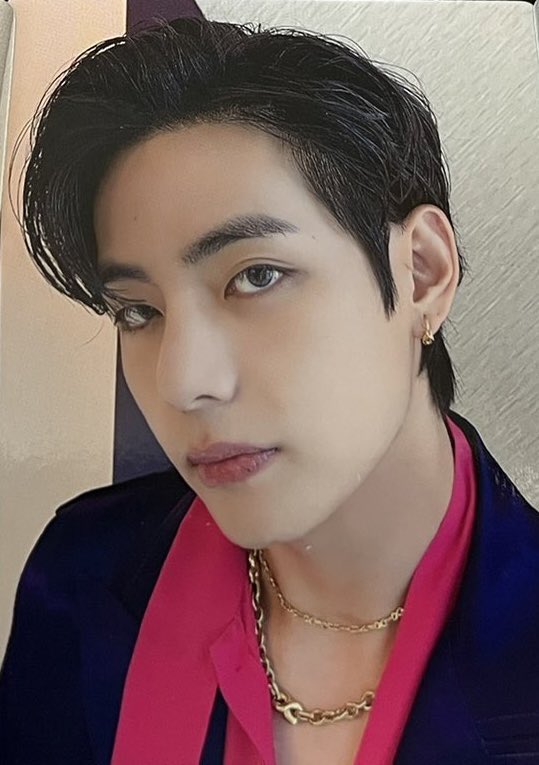 VTrendSongs's tweet photo. Merchbox 10 Photo card | #TAEHYUNG https://t.co/s8IJGrIc7A