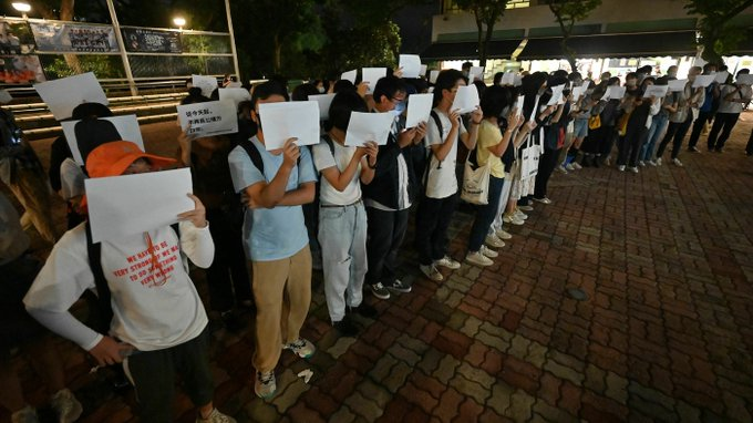 ChinaVideos1's tweet image. China's authorities are quietly rounding up people who protested against COVID rules.

More on NPR 

npr.org/2023/01/11/114… 

#China #ChinaUprisingThread  #ChinaProtests