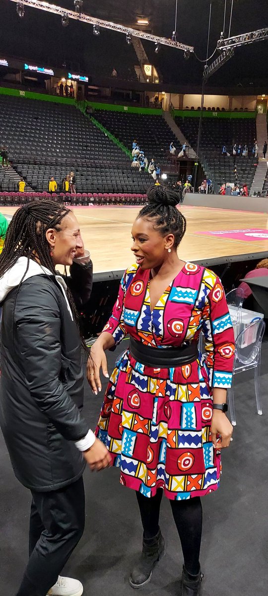 Hunter1_lj's tweet photo. @InTheChatTime @SkyNetball @EnglandNetball @NetballSL @telegraphwomen @CazJMMcCann @TheoDenise @Dinamarden1 @sachgrant @tonywriter1 @ttgameplan @NetballJamaica Great to grab word with one  😚of #MyLegends;Coach #ConneFrancis💚💛🖤 boy if you missed her playing days, you miss out💯% Great to catch up #NetballFamily and if you doubt me..look at the joy of  Sisters greet each other  @EboniBChambers 🌹&amp; @GevaMentor 🌹 https://t.co/2SCydeSbsO