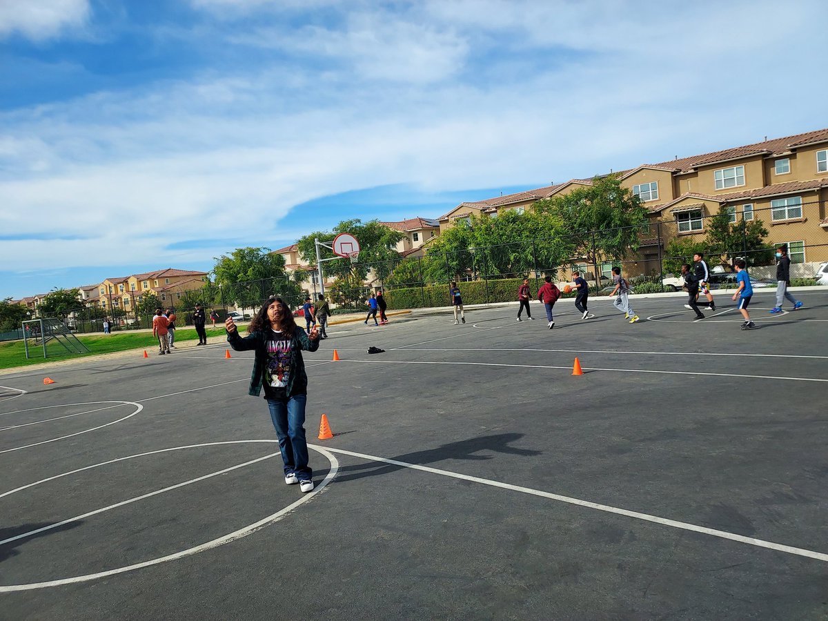 MuraokaCVESD's tweet photo. Engaged in moderate to vigorous physical activity for PE! @CVESDphysed https://t.co/VXDu4qvMVc