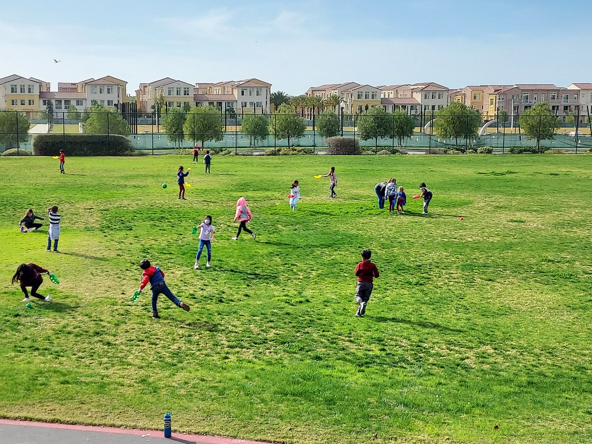 MuraokaCVESD's tweet photo. Engaged in moderate to vigorous physical activity for PE! @CVESDphysed https://t.co/VXDu4qvMVc