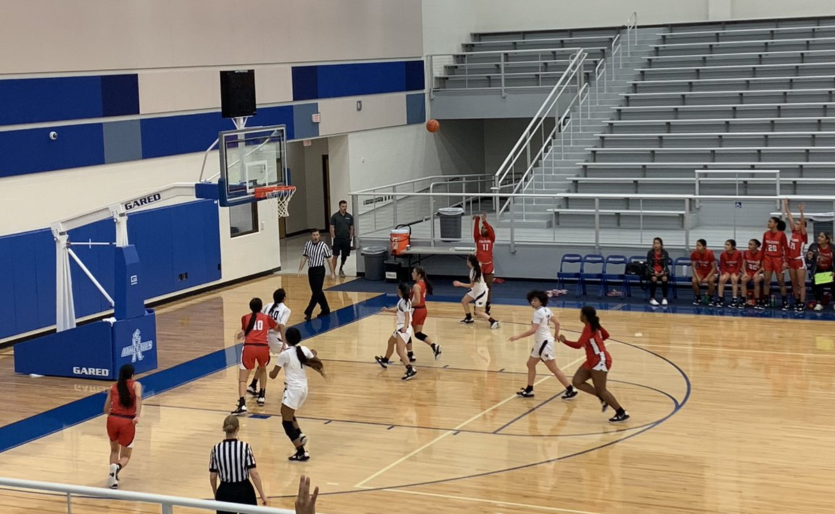 StevensFalconSB's tweet photo. Lady Falcon Hoops for the WIN❤️🏀🖤🥎@stevensgirlsbb @FalconsAth https://t.co/YtLjQ7NCNY