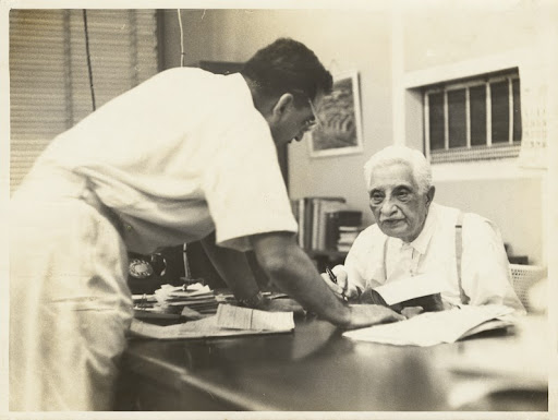 Paperclip_In's tweet photo. In 1936, the passing of Ardeshir Godrej left not just a void within the family but also dealt a big blow to India’s industrial aspirations as India headed to the final stage of its freedom movement. Pirojsha Burjorji Godrej took over his brother’s reigns.
Image: @GodrejArchives https://t.co/iX4PxjmGoG